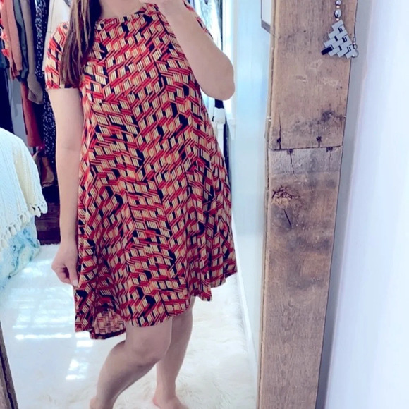 Lularoe modern print dress size xsmall - Picture 1 of 6